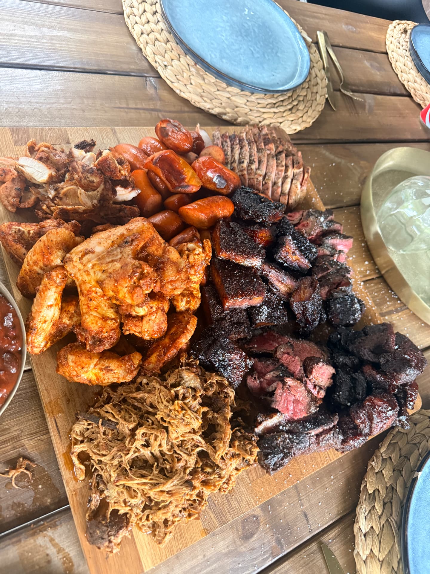 BBQ-bräda med rökt kött